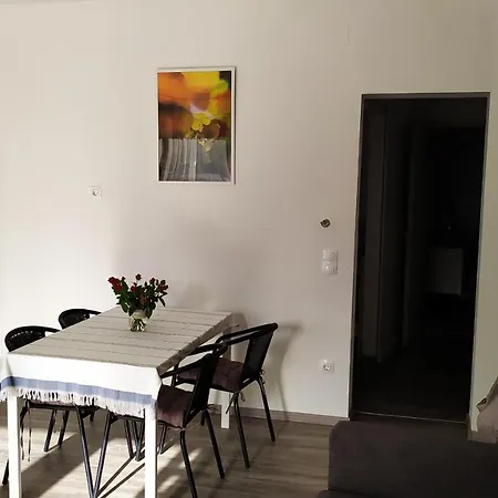 Siraly Apartment