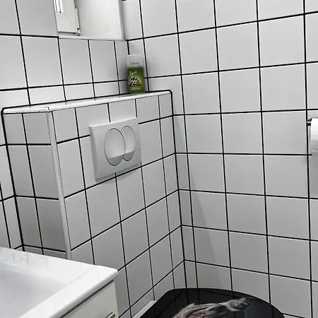 Siraly Apartment *
