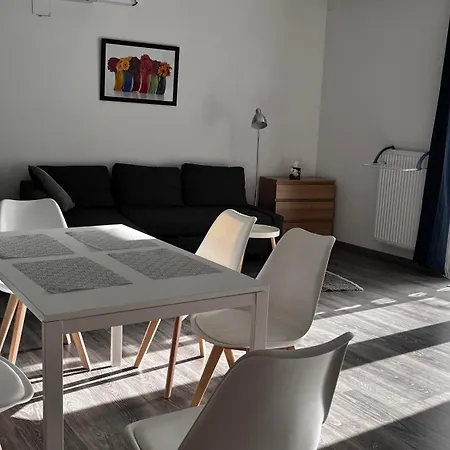 Siraly Apartment