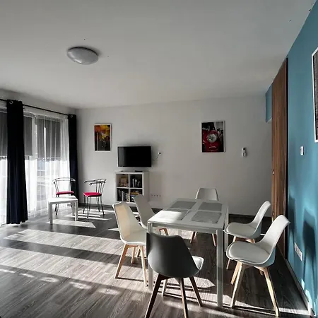 Apartment Siraly