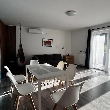 Apartment Siraly *