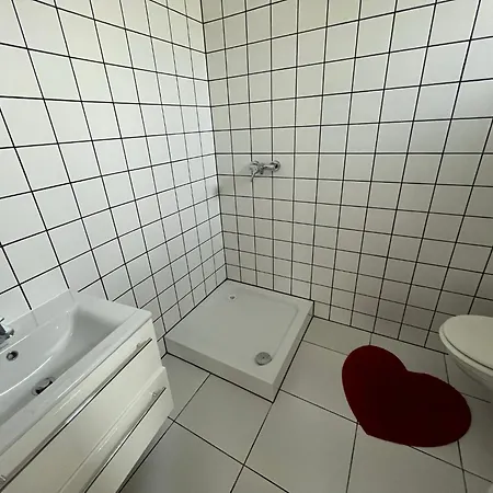 Siraly Apartment
